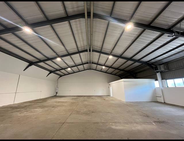 396M² WAREHOUSE TO LET IN TOKAI